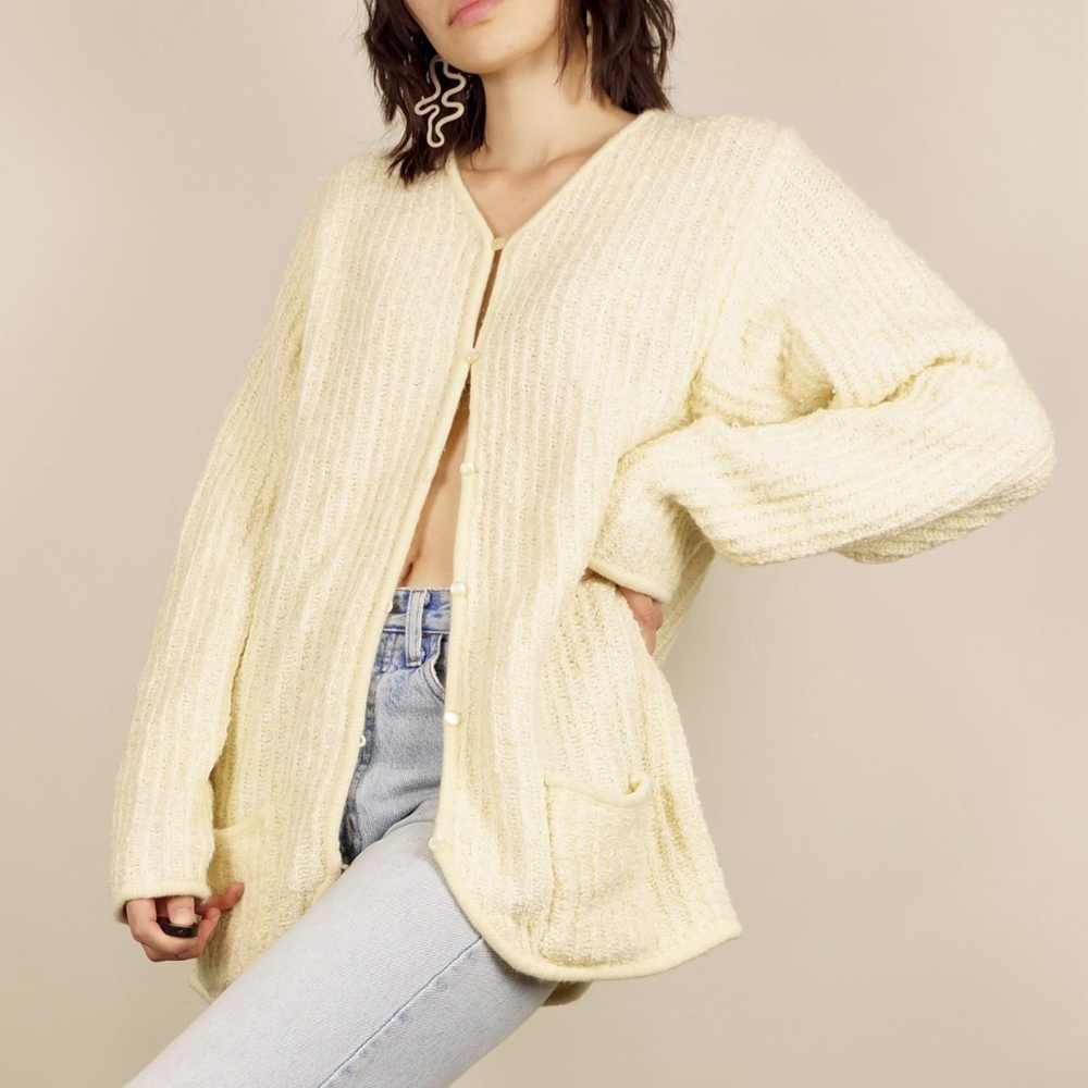 Vtg cream sweater